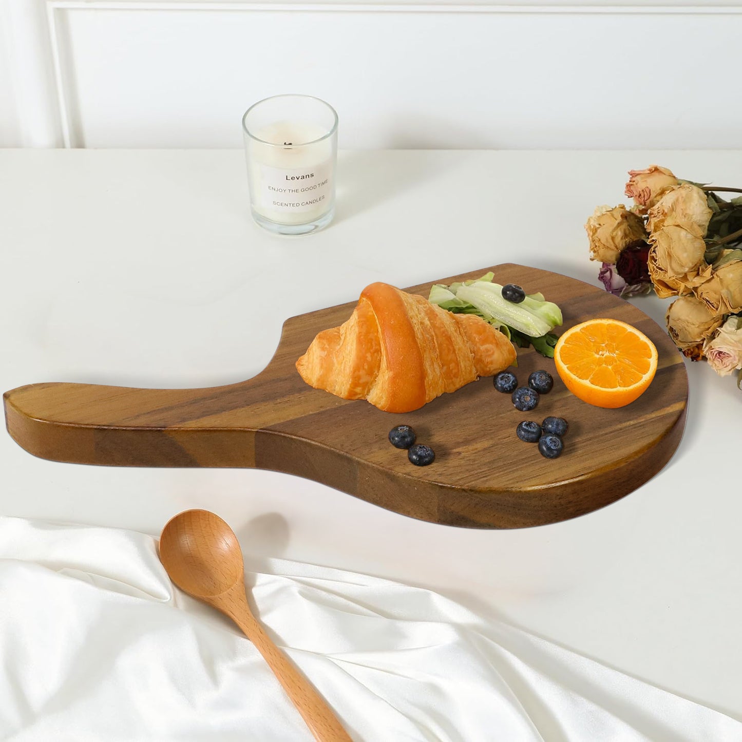 Small and convenient custom acacia wood cutting board