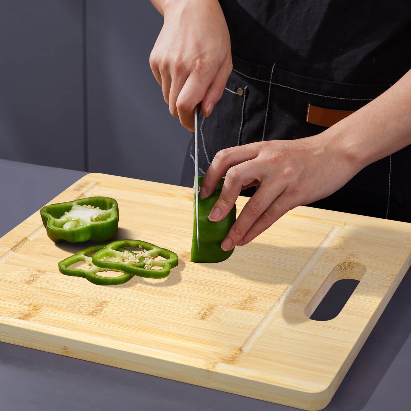 GL-Bamboo Cutting Board with Juice Groove and Handle
